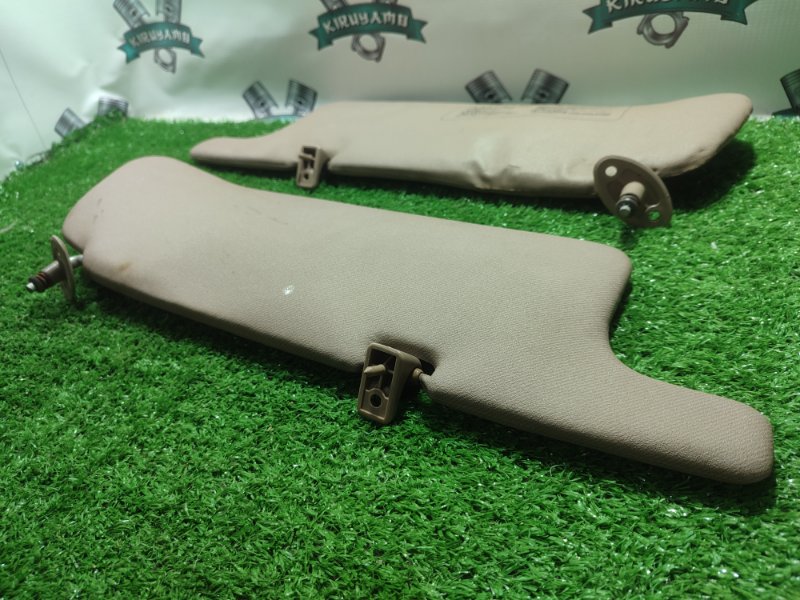 Козырек солнцезащитный Toyota Carina 1989 st170