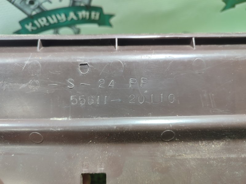 Накладка на переднюю панель Toyota Carina 1989 st170