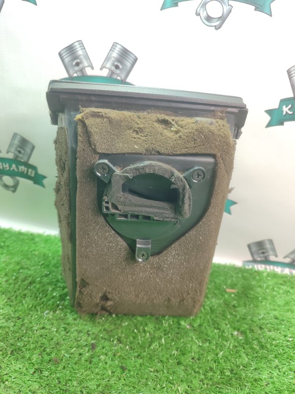 Подстаканник Toyota Carina 1989 st170