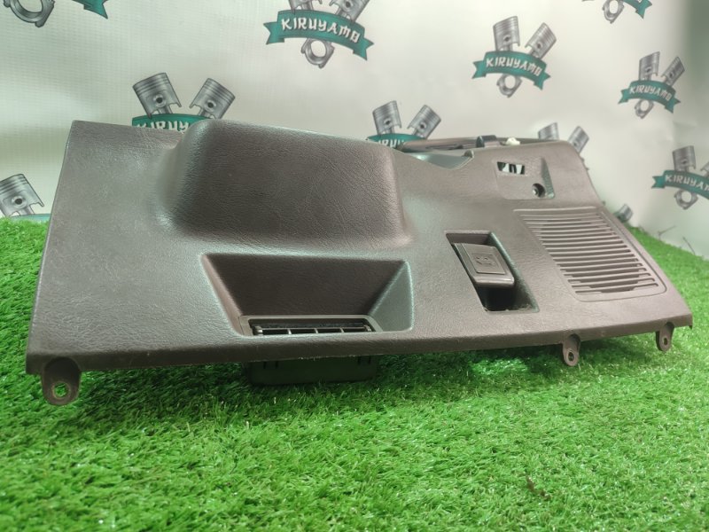 Накладка на торпедо Toyota Carina 1989 st170