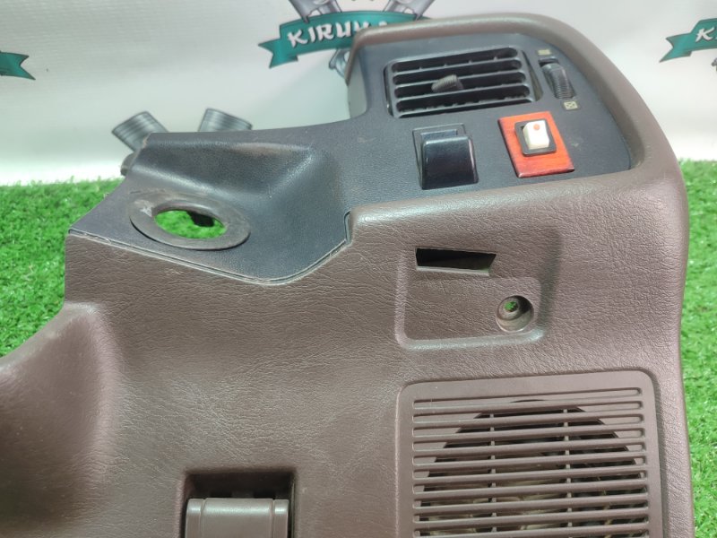 Накладка на торпедо Toyota Carina 1989 st170