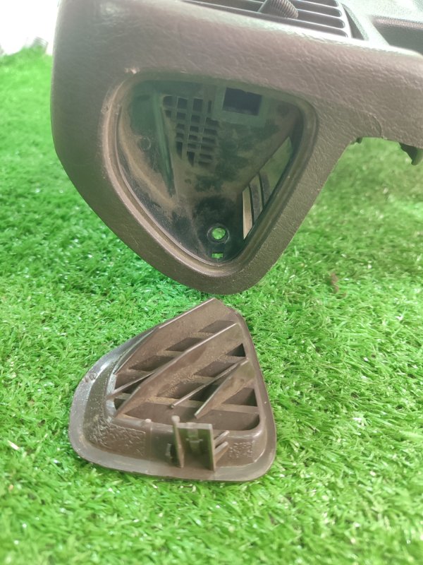 Накладка на торпедо Toyota Carina 1989 st170