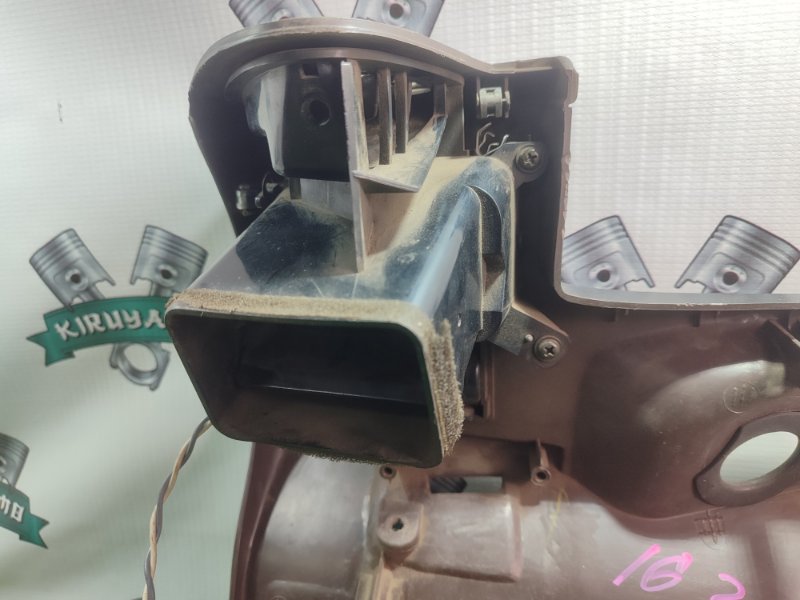 Накладка на торпедо Toyota Carina 1989 st170