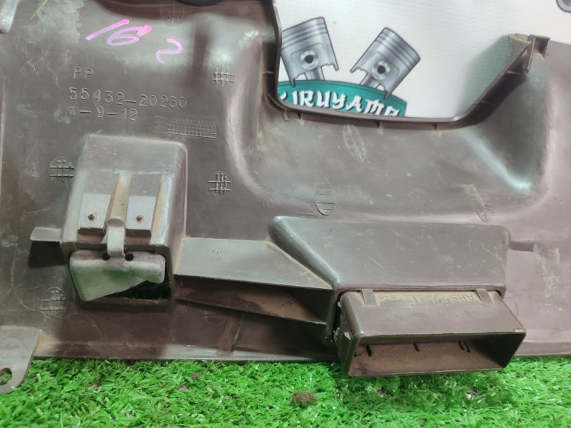 Накладка на торпедо Toyota Carina 1989 st170