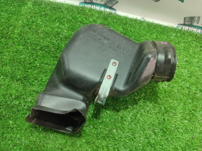 Воздуховод салона Toyota Carina 1989 st170