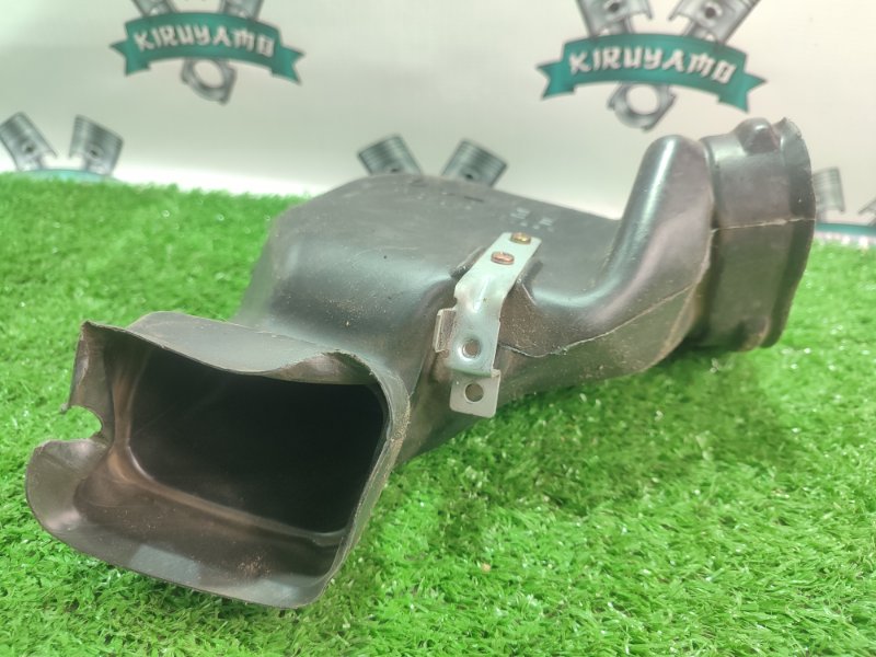 Воздуховод салона Toyota Carina 1989 st170