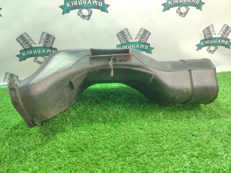 Воздуховод салона Toyota Carina 1989 st170