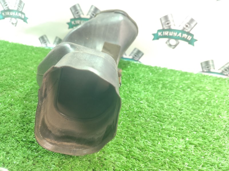 Воздуховод салона Toyota Carina 1989 st170