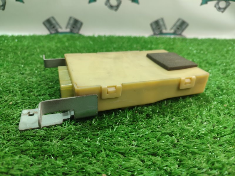 Блок управления климат-контролем Toyota Carina 1989 st170