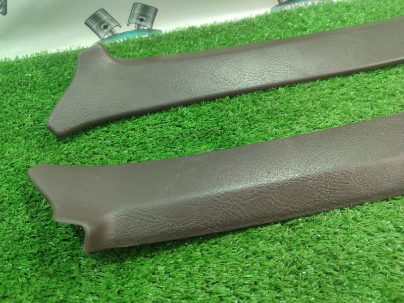 Накладка стойки лобового стекла Toyota Carina 1989 st170