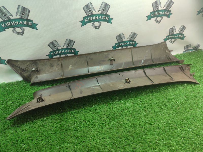 Накладка стойки лобового стекла Toyota Carina 1989 st170