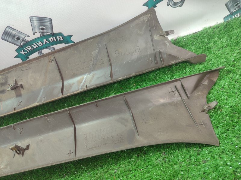 Накладка стойки лобового стекла Toyota Carina 1989 st170