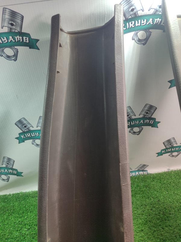 Накладка на стойку кузова Toyota Carina 1989 st170