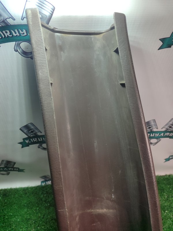 Накладка на стойку кузова Toyota Carina 1989 st170