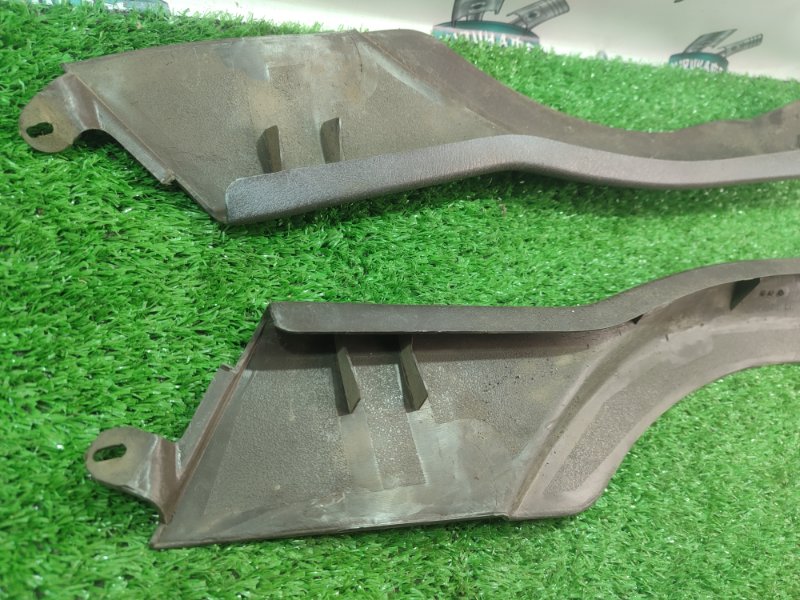 Обшивка стойки задней Toyota Carina 1989 st170