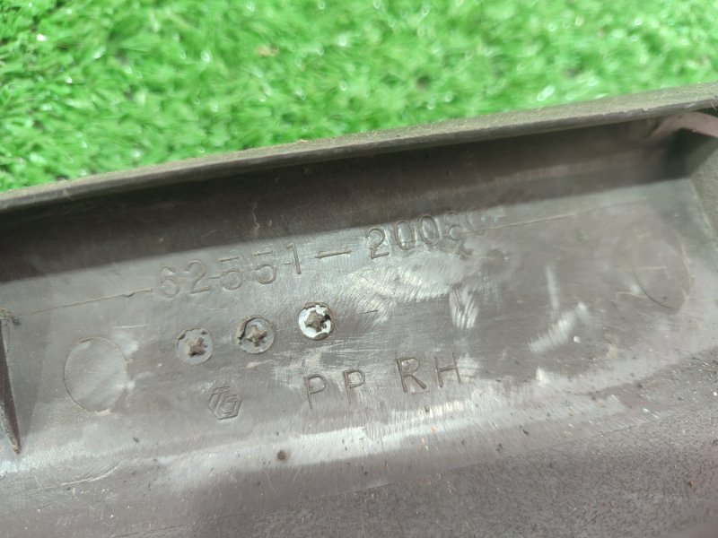 Обшивка стойки задней Toyota Carina 1989 st170