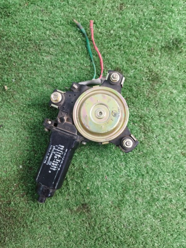 Мотор стеклоподъемника Toyota vista