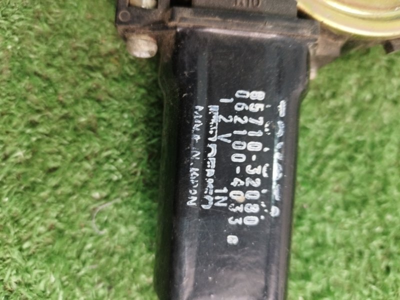 Мотор стеклоподъемника Toyota vista