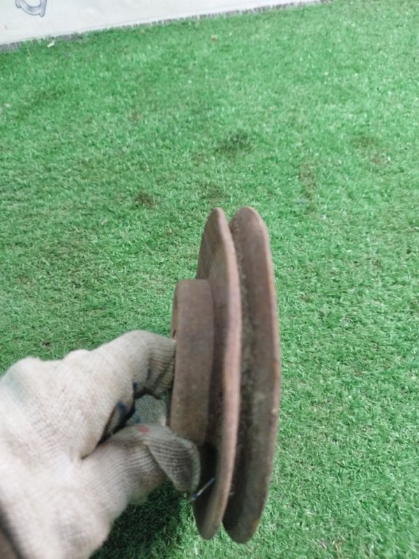 Шкив водяного насоса. лада 2106 1996 21061