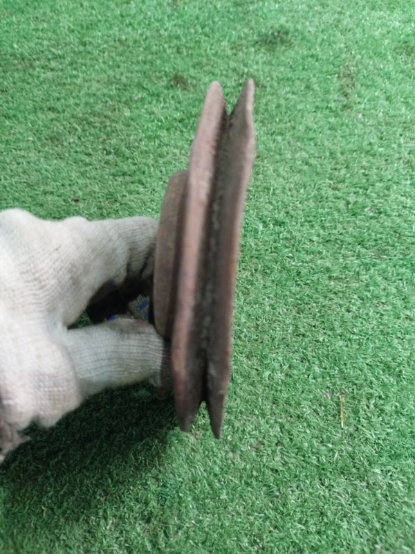 Шкив водяного насоса. лада 2106 1996 21061