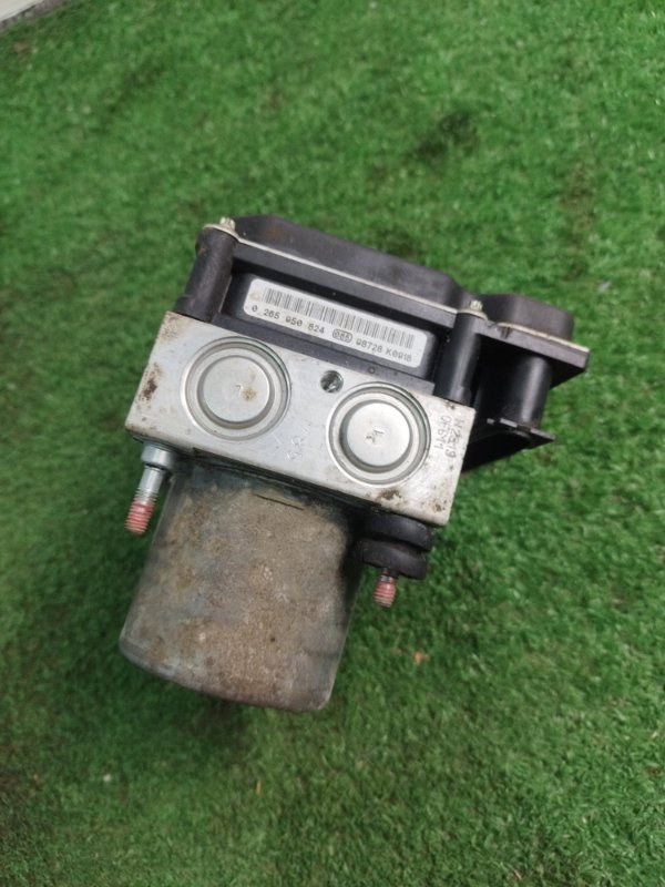 Блок ABS Toyota Verso 2009 ZGR21L-GRXEPW