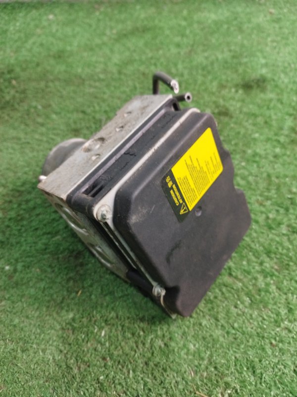 Блок ABS Toyota Verso 2009 ZGR21L-GRXEPW