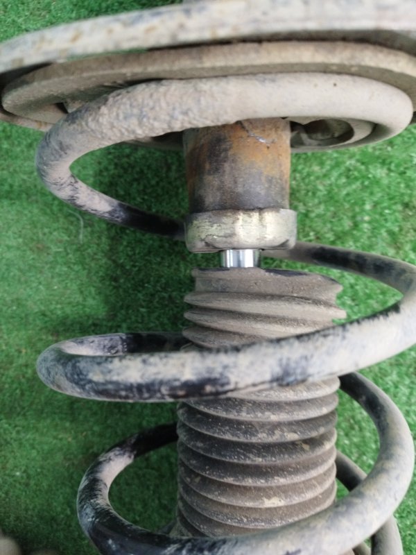 Стойка подвески Toyota Verso 2009 ZGR21L-GRXEPW