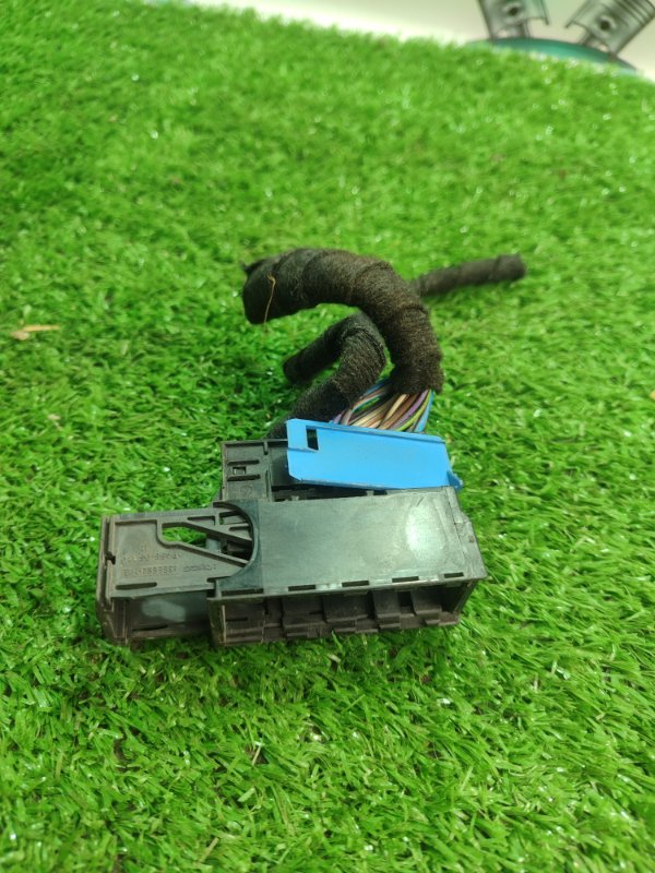 Фишка разъем BMW X3 2007 E83