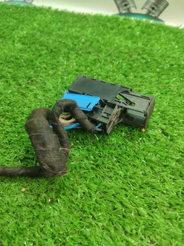 Фишка разъем BMW X3 2007 E83