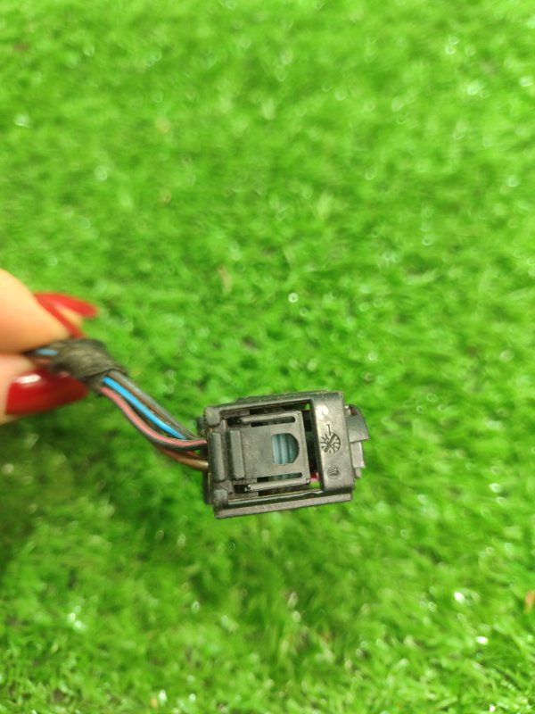 Фишка разъем BMW X3 2007 E83