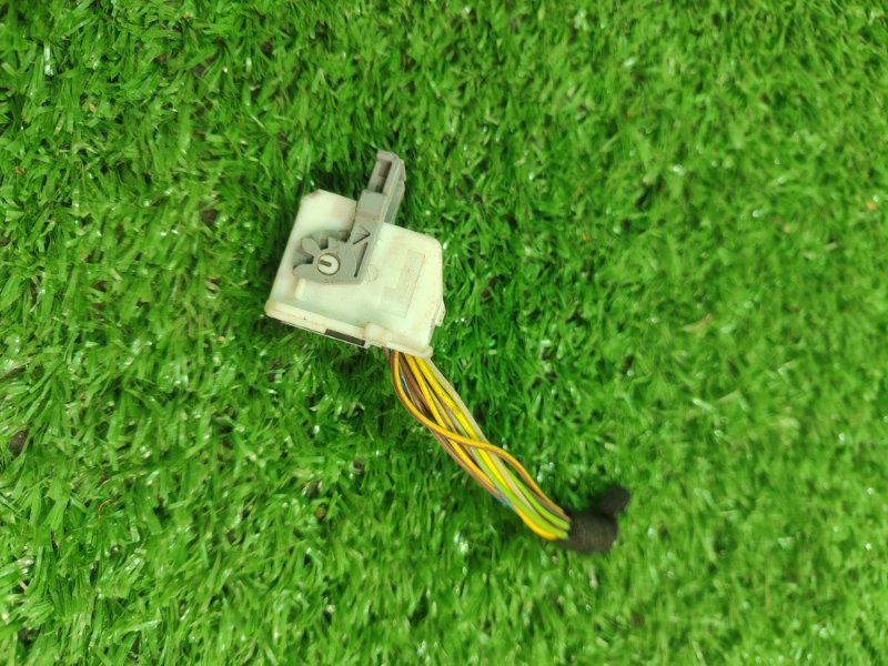 Фишка разъем BMW X3 2007 E83