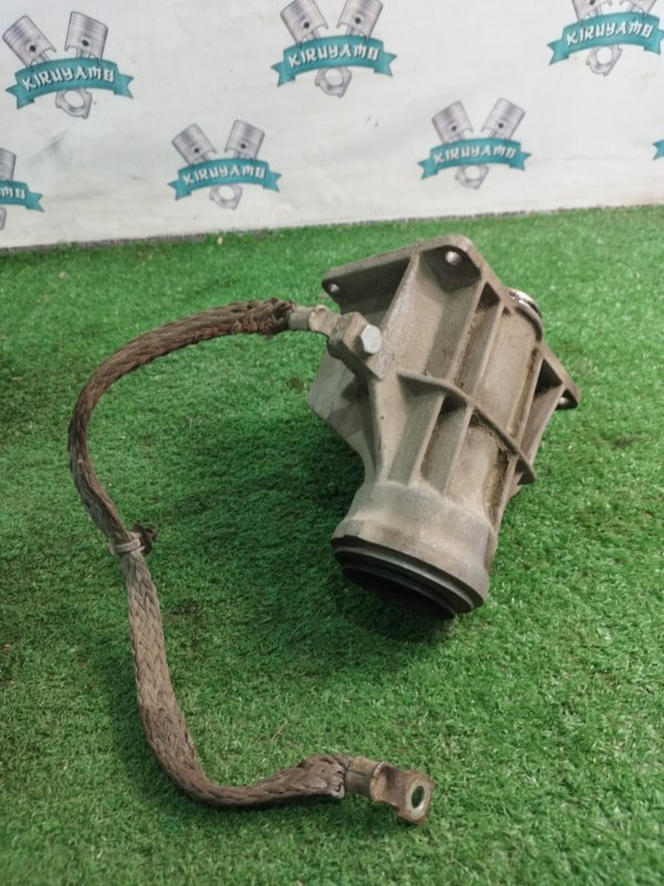 Кронштейн привода BMW X3 2007 E83