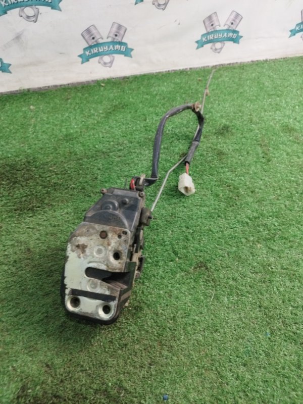 Замок боковой двери Mazda Capella 1998