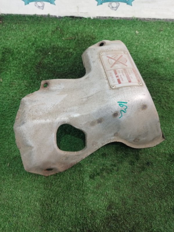 Кожух выпускного коллектора Toyota Carina 1989 st170