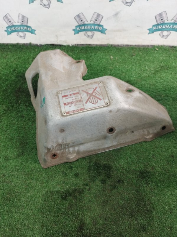 Кожух выпускного коллектора Toyota Carina 1989 st170