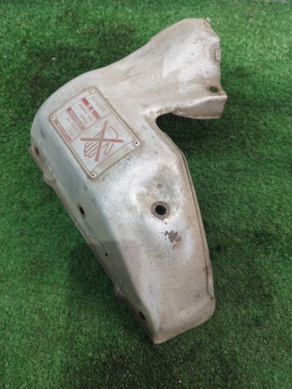 Кожух выпускного коллектора Toyota Carina 1989 st170