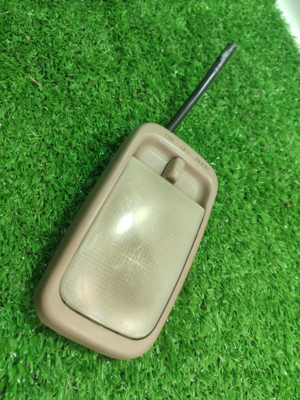 Плафон освещения салона Toyota Carina 1989 st170