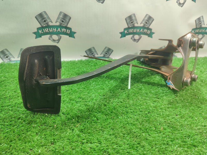 Педаль тормоза Toyota Carina 1989 st170