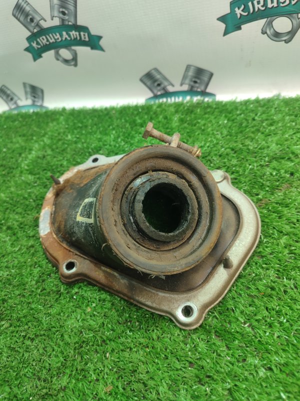 Пыльник рулевой колонки Toyota Carina 1989 st170