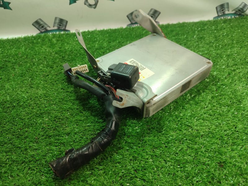 Блок управления двигателем Toyota Carina 1989 st170