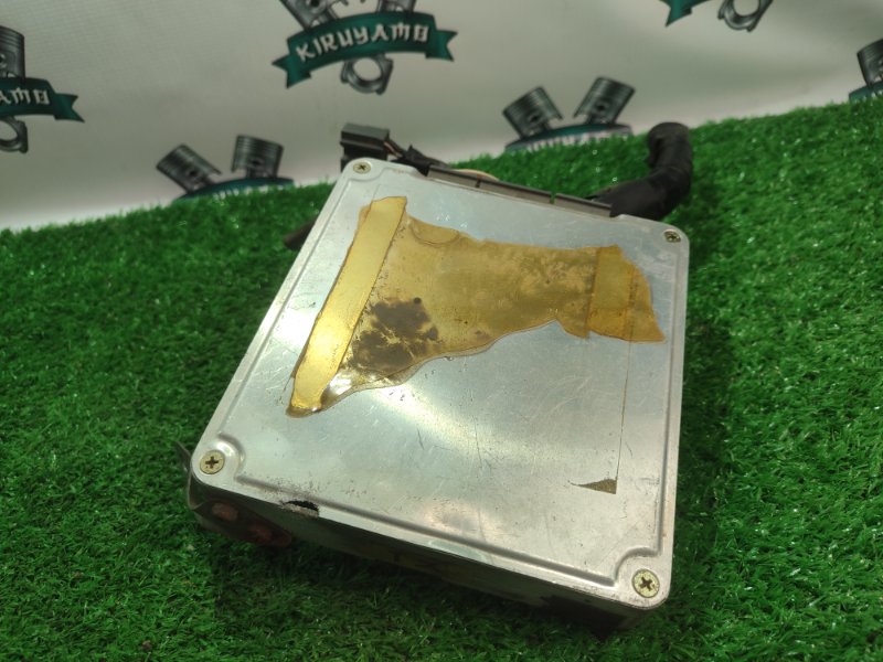 Блок управления двигателем Toyota Carina 1989 st170