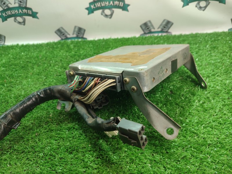 Блок управления двигателем Toyota Carina 1989 st170