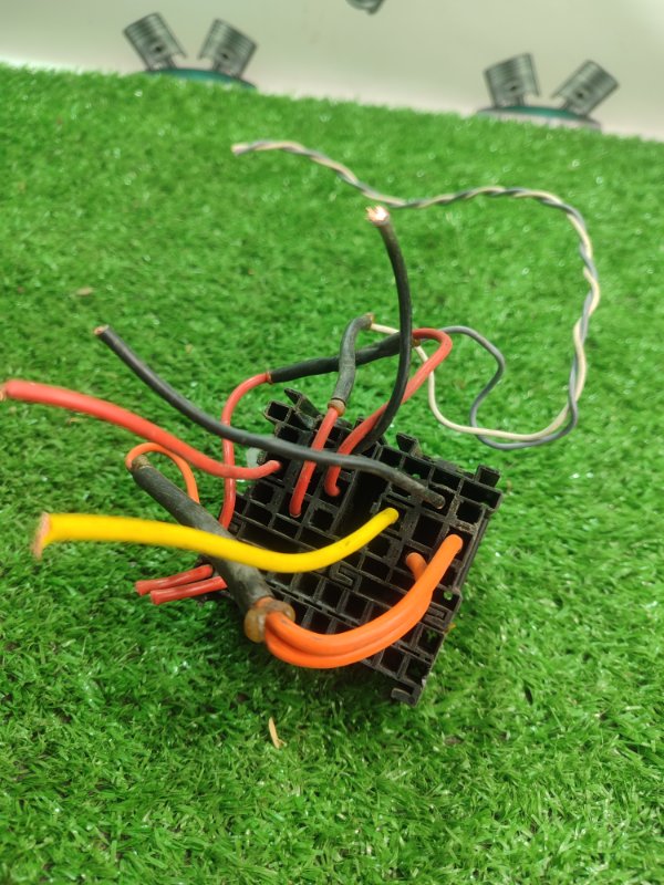 Блок предохранителей Toyota Carina 1989 st170