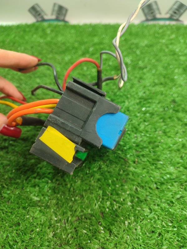 Блок предохранителей Toyota Carina 1989 st170