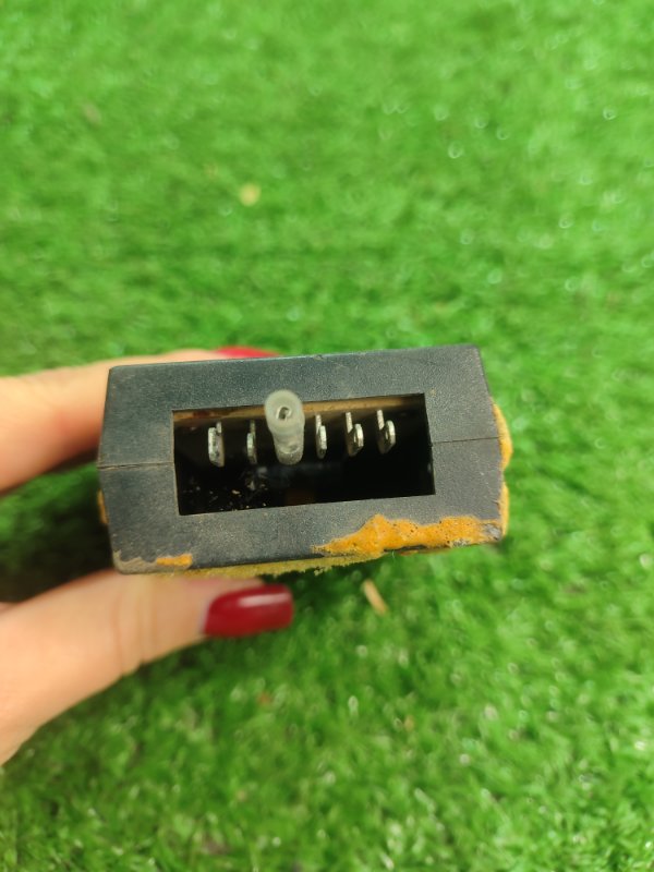 Звуковой зуммер Toyota Carina 1989 st170