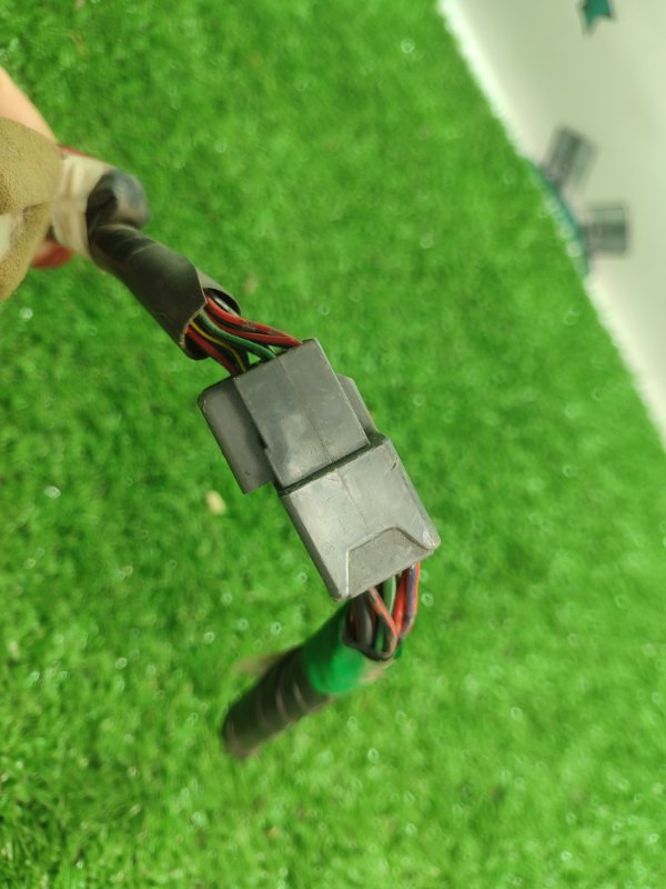 Фишка разъем Toyota Carina 1989 st170