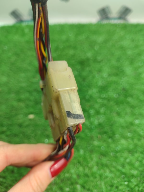 Фишка разъем Toyota Carina 1989 st170