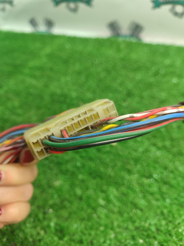 Фишка разъем Toyota Carina 1989 st170