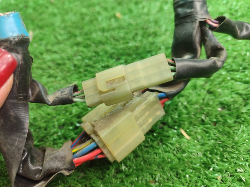 Фишка разъем Toyota Carina 1989 st170