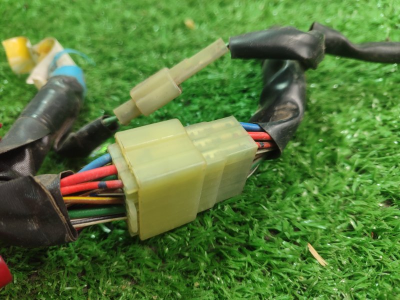 Фишка разъем Toyota Carina 1989 st170